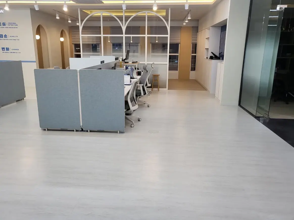 안성시 가사동 사업장 복도·대기 동선 야간 위생청소 사례 - 행진크린